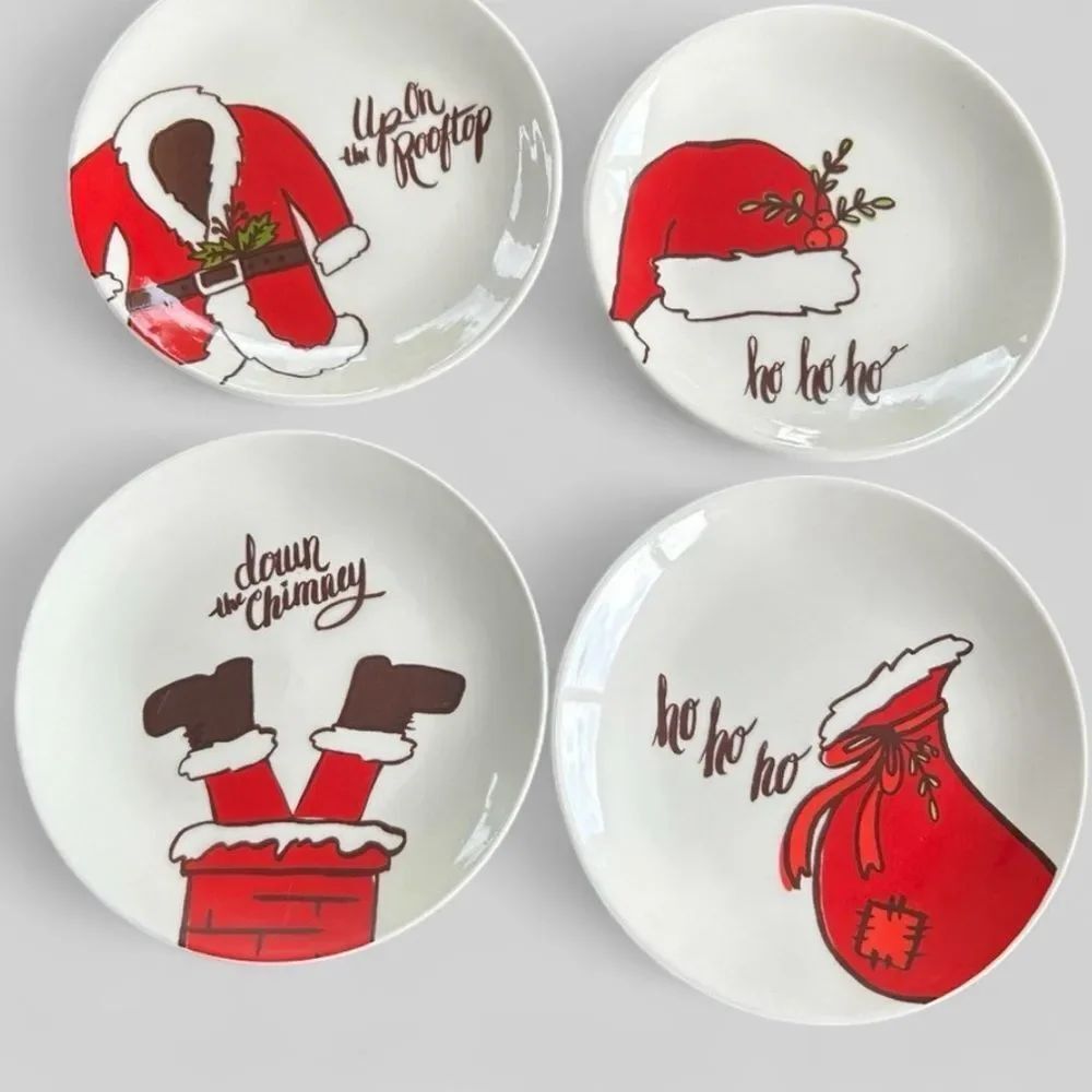 M by Magenta set of 4 holiday themed small dessert plates festive Santa Claus